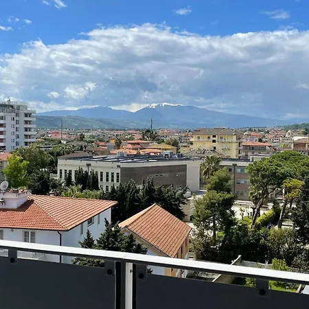 Tower * Σαν Μπενεντέτο ντελ Τρόντο